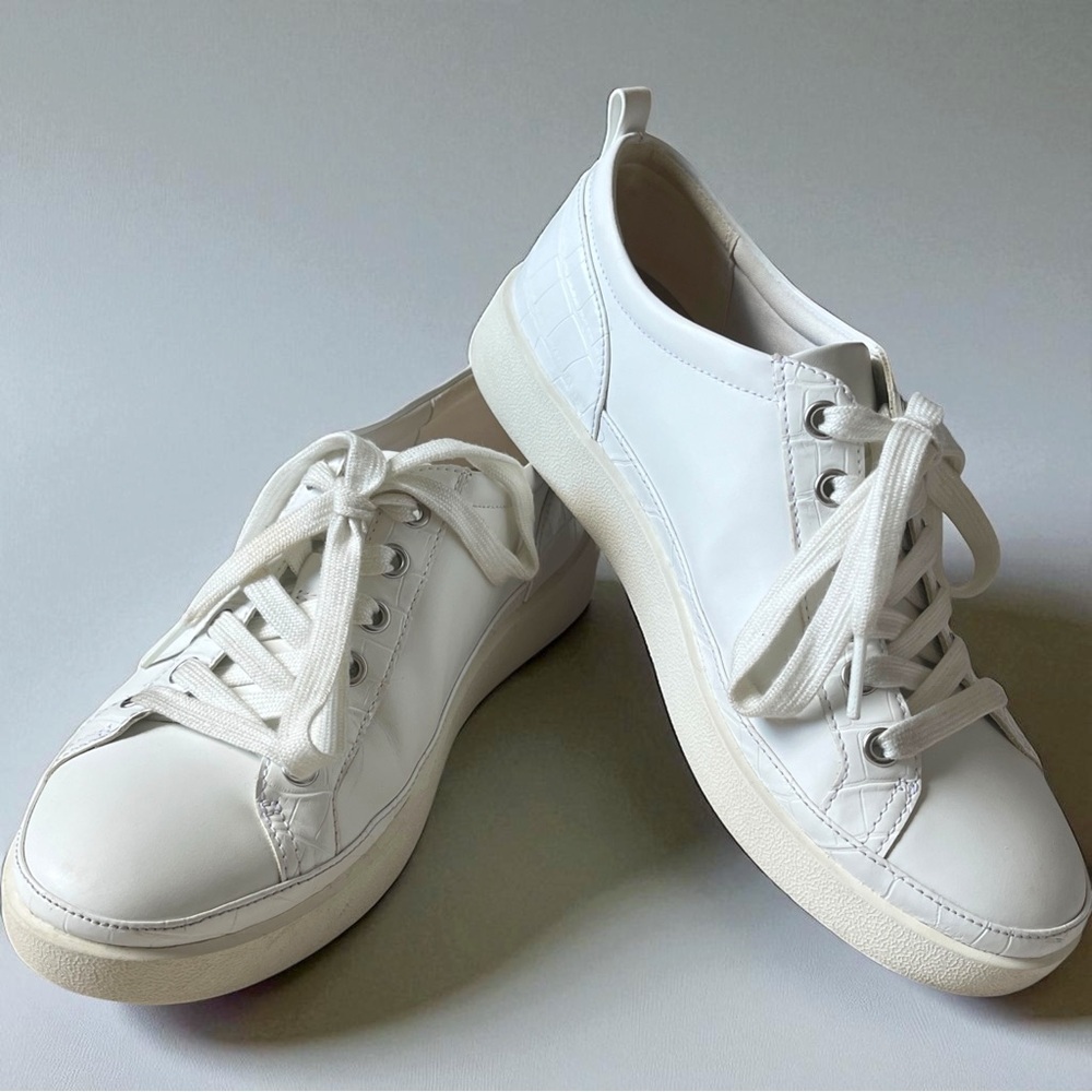 Vionic Winny Oxford White Lace-Up Sneakers Arch Support Shoes Leather 8 Wide